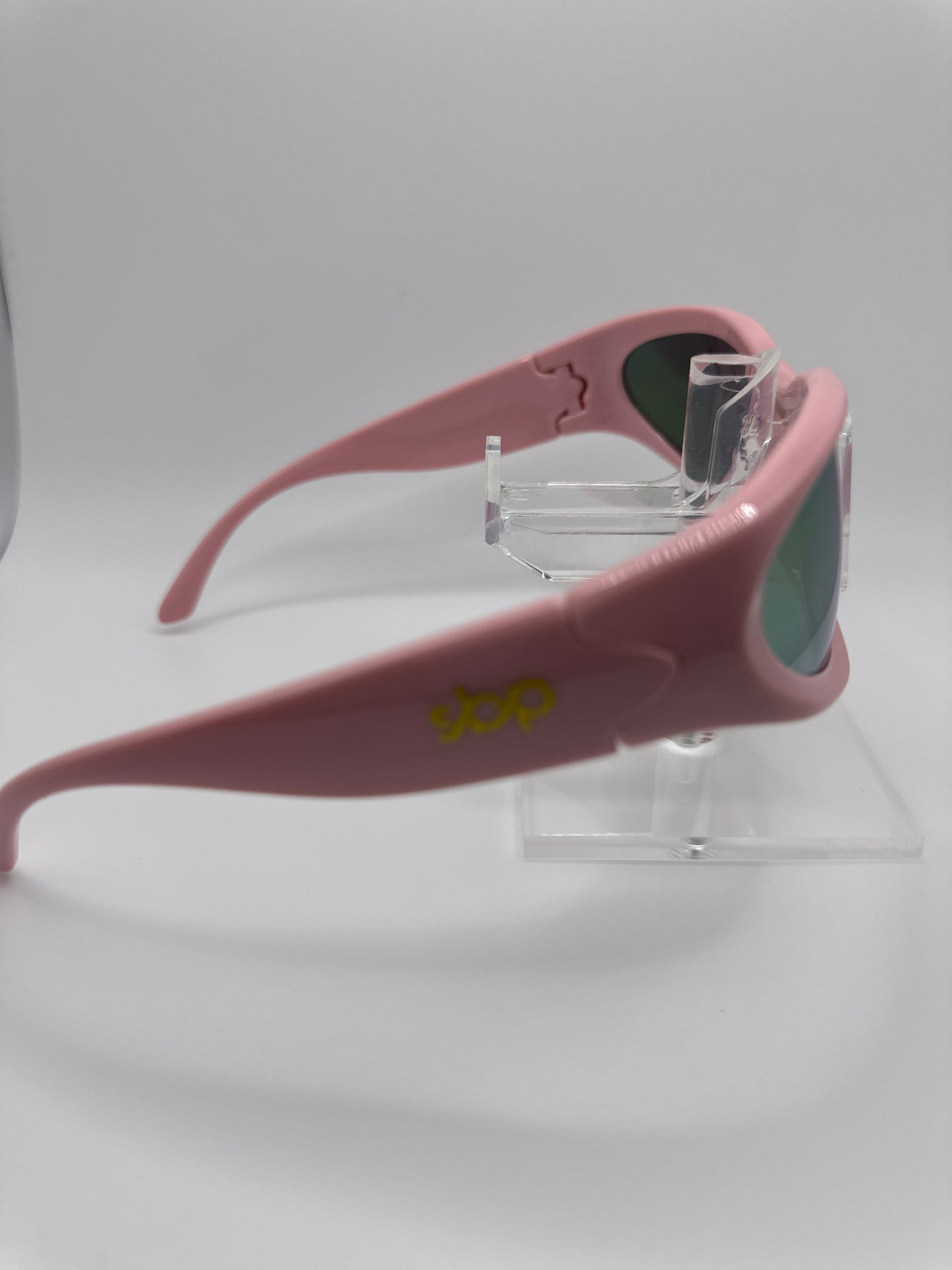 RELEVANT SHADES
