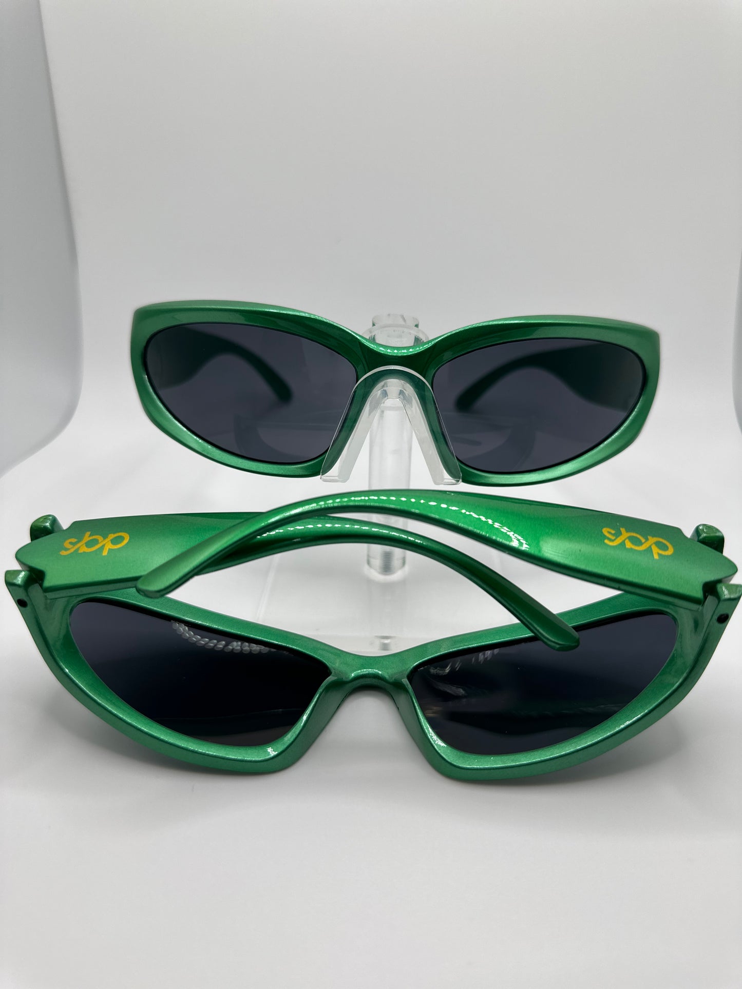 RELEVANT SHADES